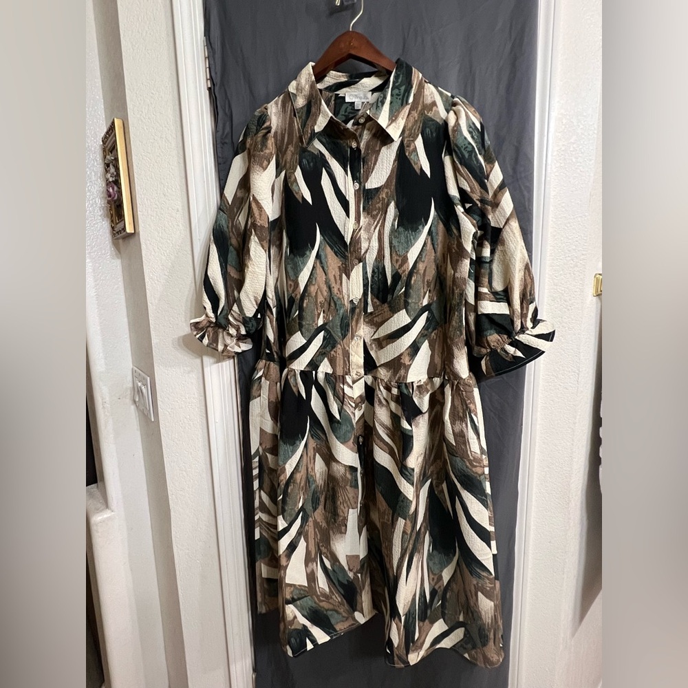 NWT Chenault Black and Brown & beige Patterned 3/4 Sleeve midi Dress size M